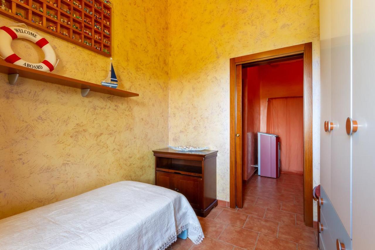 Air-Conditioned Villa In Porto Cesareo With Parking And Bicycles Eksteriør bilde