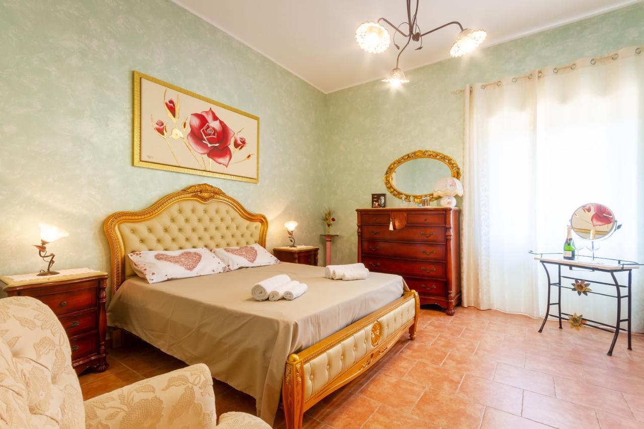 Air-Conditioned Villa In Porto Cesareo With Parking And Bicycles Eksteriør bilde