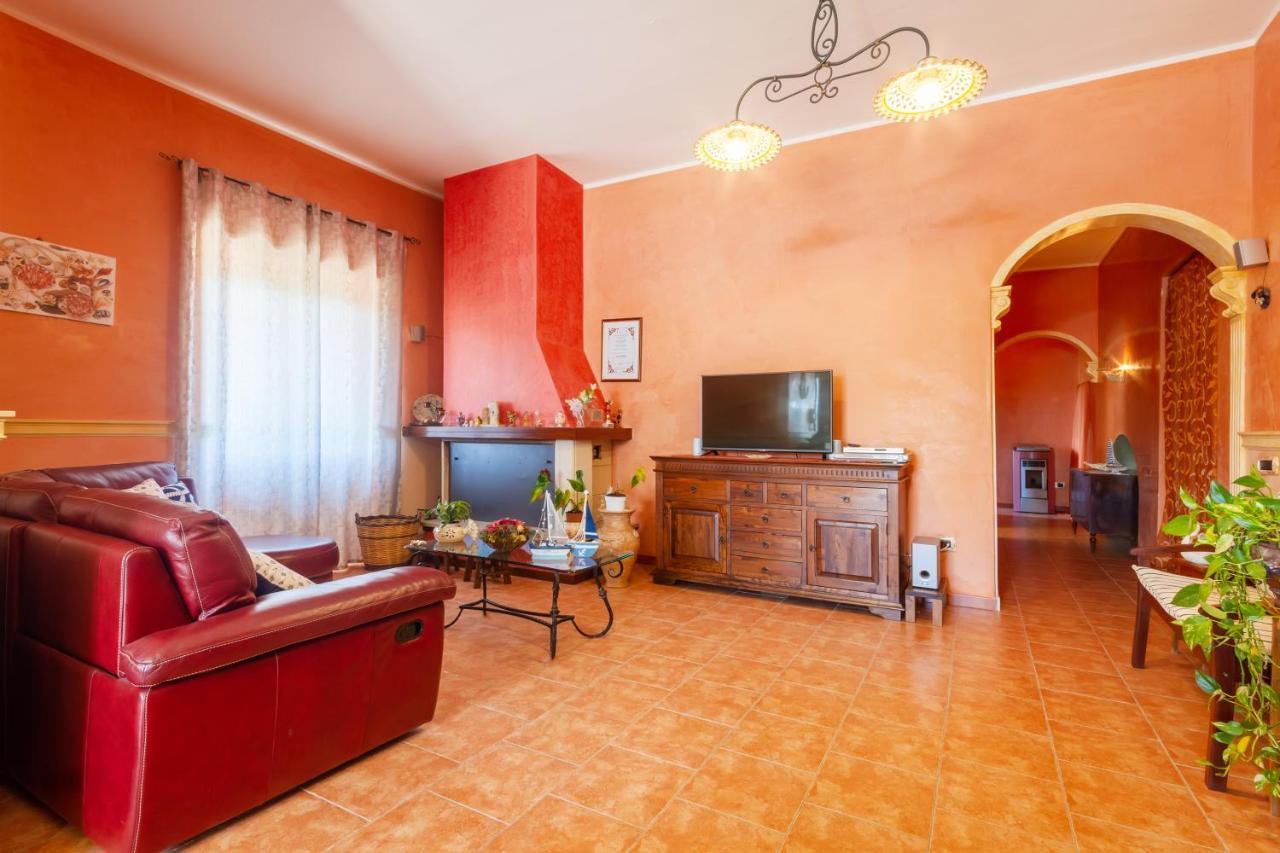 Air-Conditioned Villa In Porto Cesareo With Parking And Bicycles Eksteriør bilde